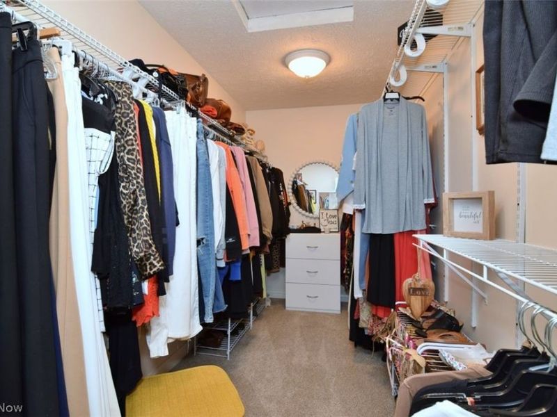 355 Hollyhock Court, Mayfield Heights, OH 44124 Photo 19