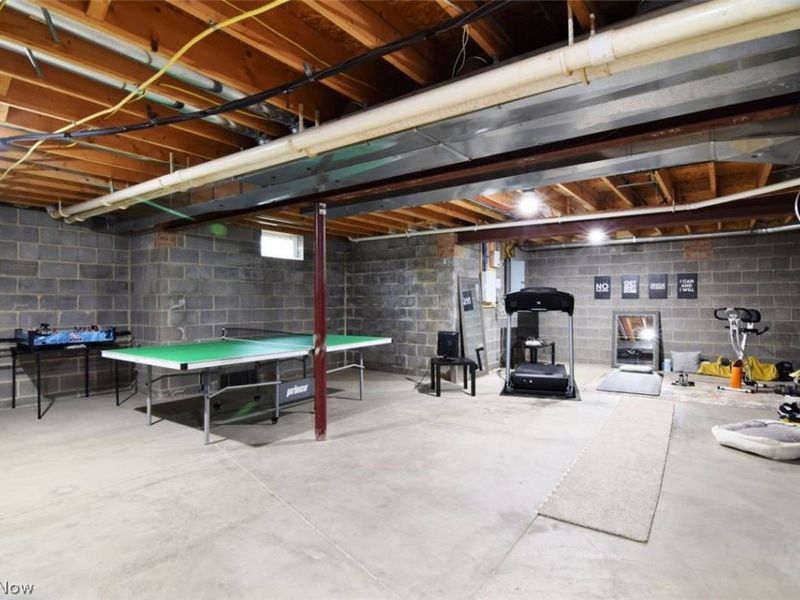 355 Hollyhock Court, Mayfield Heights, OH 44124 Photo 24