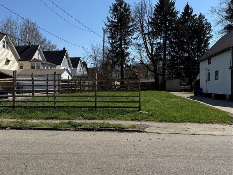 2208 Hurley Avenue , Cleveland, OH 44109 Photo 1