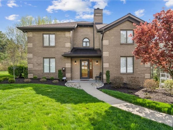 405 Laurelwood Drive, Glenshaw, PA 15116