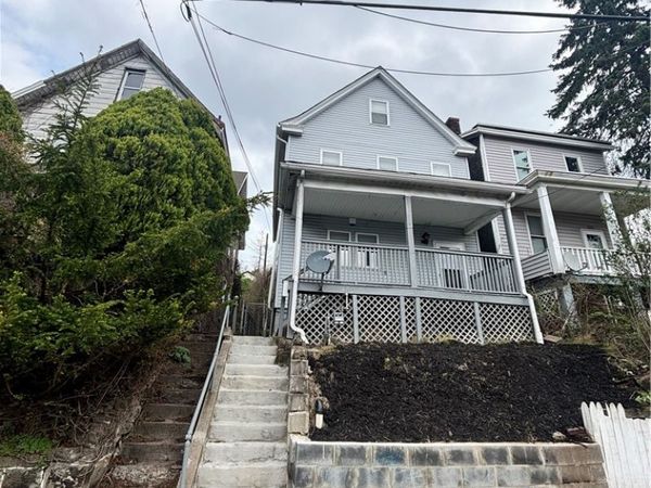 527 Stokes Ave , Braddock, PA 15104