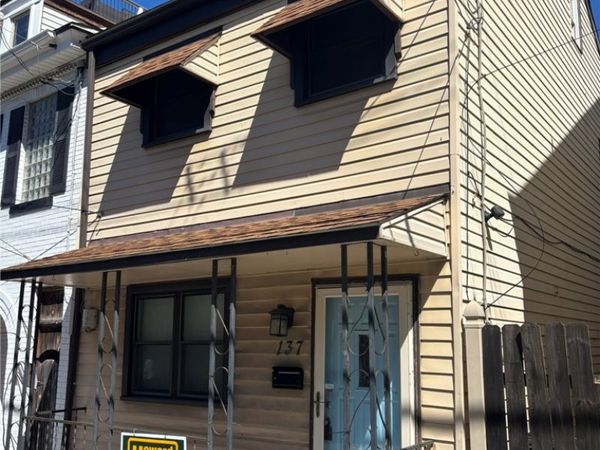 137 S 12th St, Pittsburgh, PA 15203
