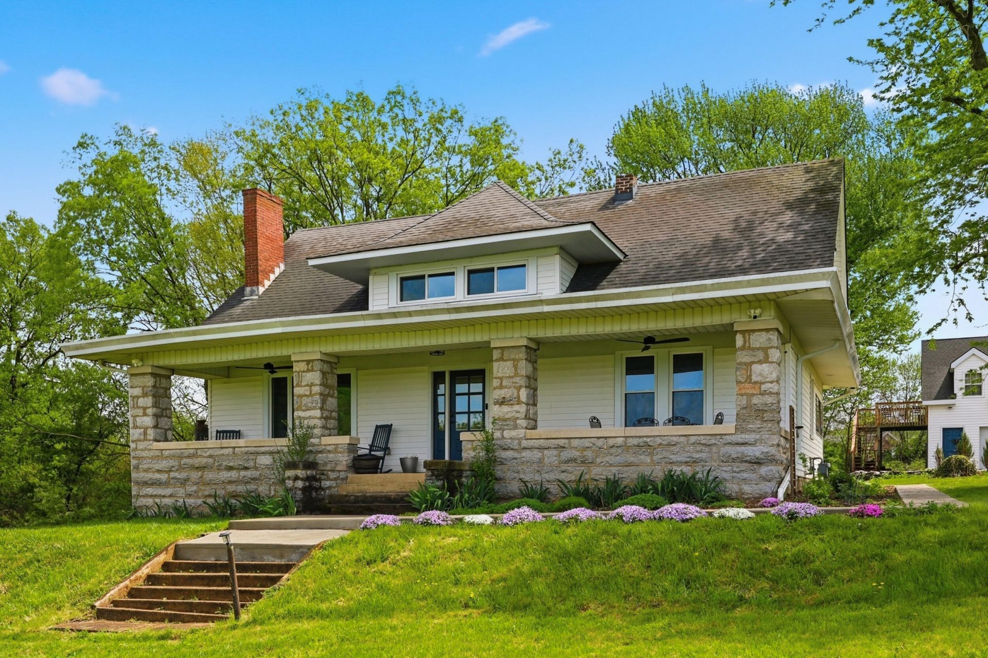 314 N Winter Street, Midway, KY 40347