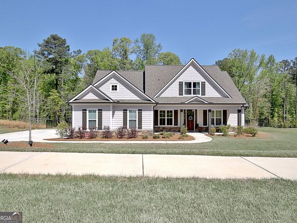 160 Lapis Lake Point, Fayetteville, GA 30215