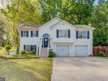 4688 Eucalyptus Way, Flowery Branch, GA 30542