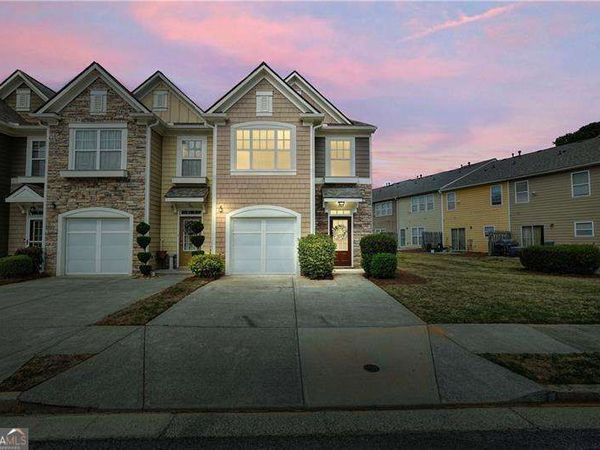 1963 Lakeshore Overlook Circle NW, Kennesaw, GA 30152