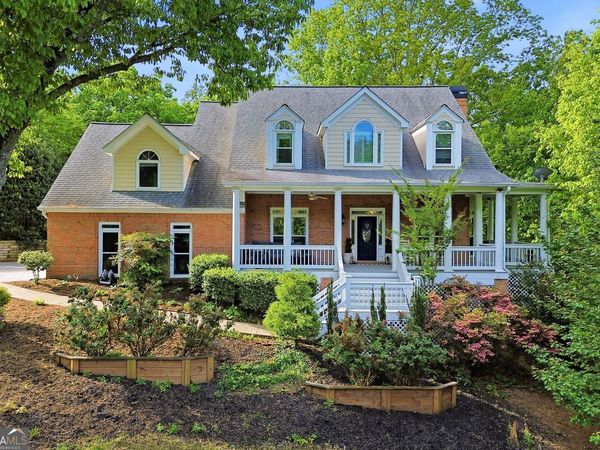 2936 Summitop Road NE, Marietta, GA 30066