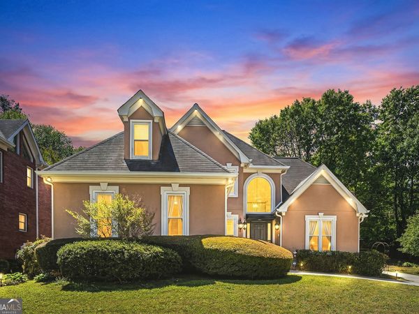 2521 Summeroak Drive, Tucker, GA 30084