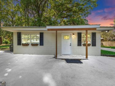 41 Sutton Court, Woodbine, GA 31569