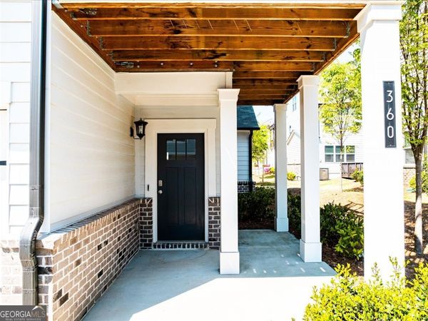 360 Hayden Circle, Woodstock, GA 30189