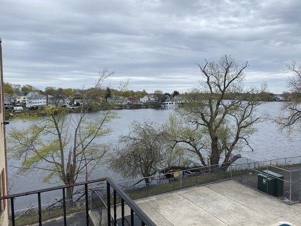 406 Broadway, Unit 307, Lynn, MA 01904