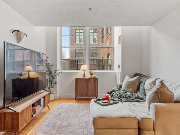 256-C Market St, Unit 3203, Lowell, MA 01852