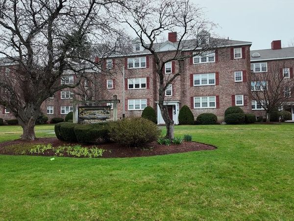 9 Dexter St, Unit 4, Malden, MA 02148