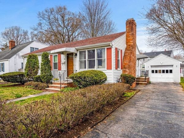 11 Arnold Road, Peabody, MA 01960