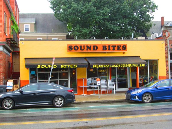 704 Broadway, Somerville, MA 02144