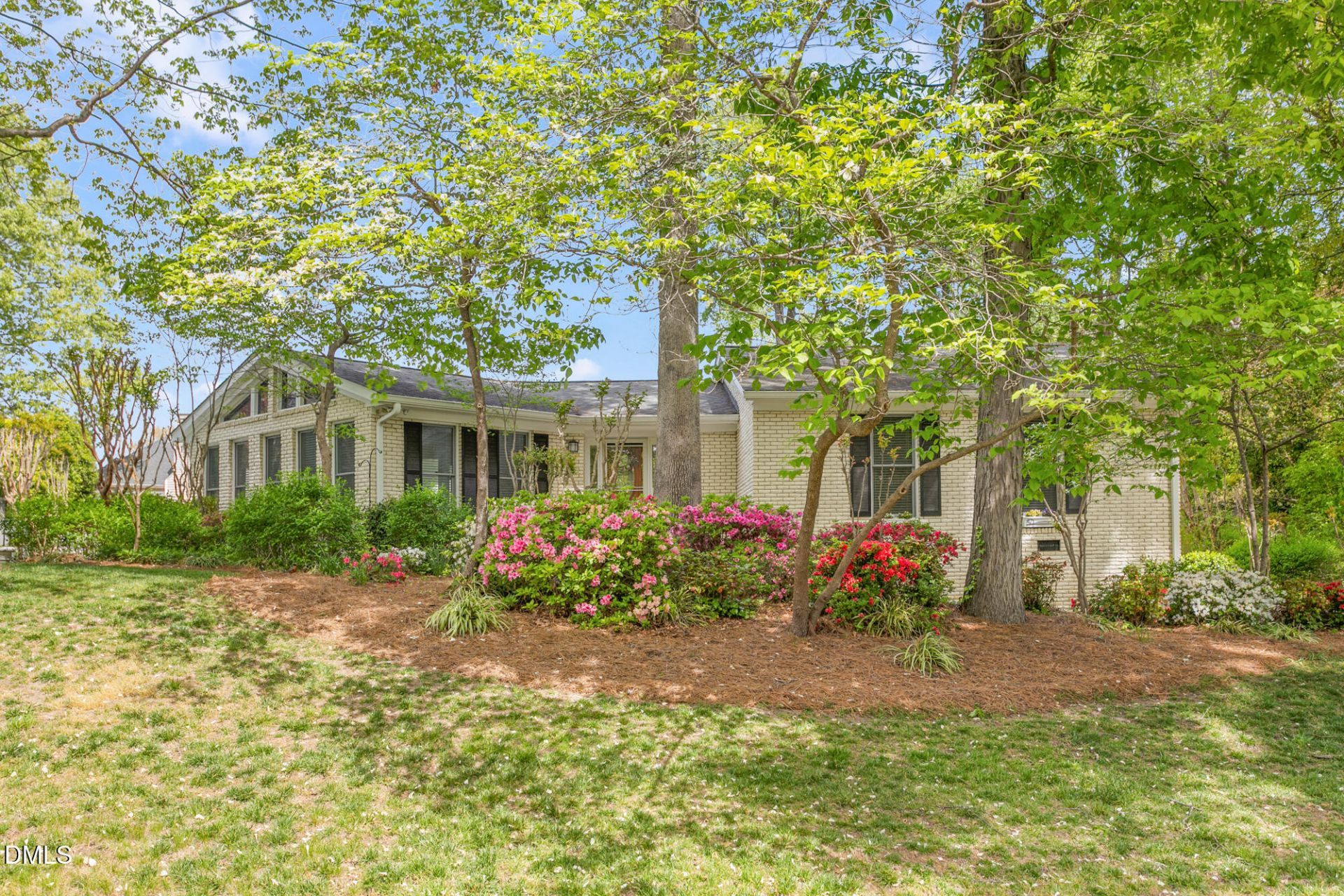 313 Westridge Drive, Burlington, NC 27215 Main Photo