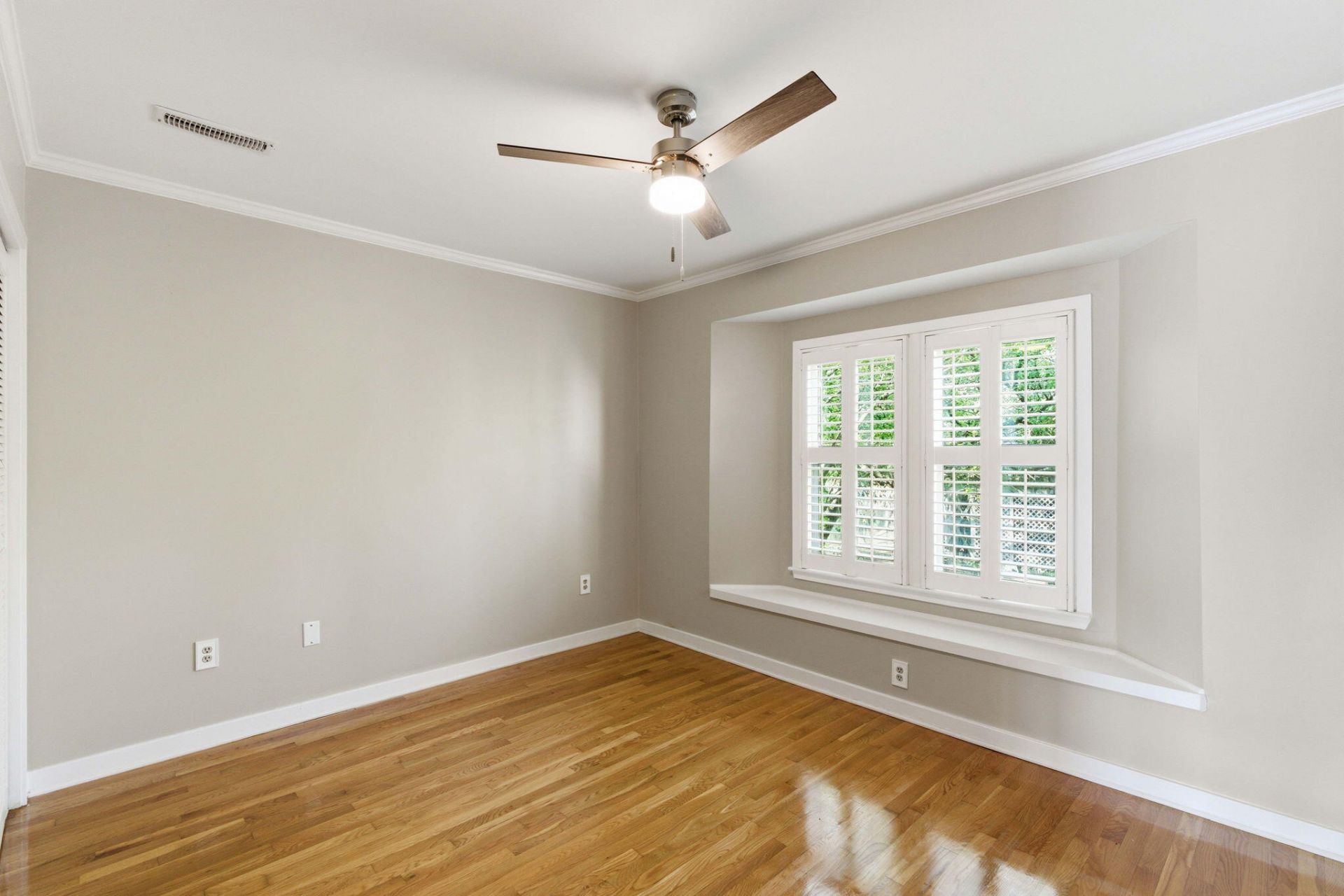 144 River Breeze Drive Photo 14