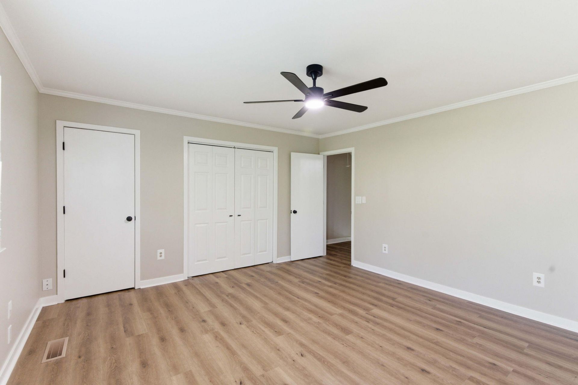 144 River Breeze Drive Photo 19