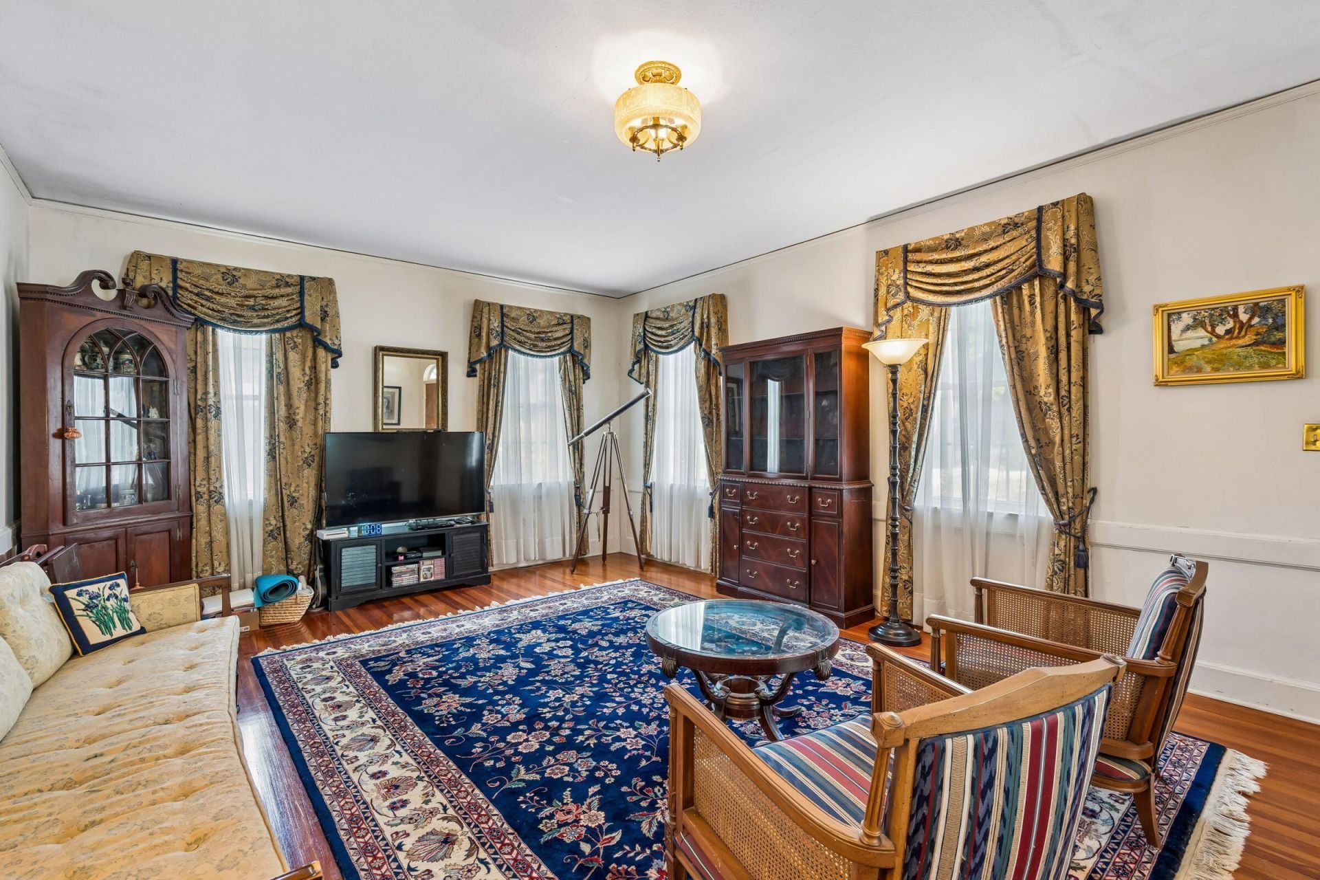 1023 Delsey Street Photo 22