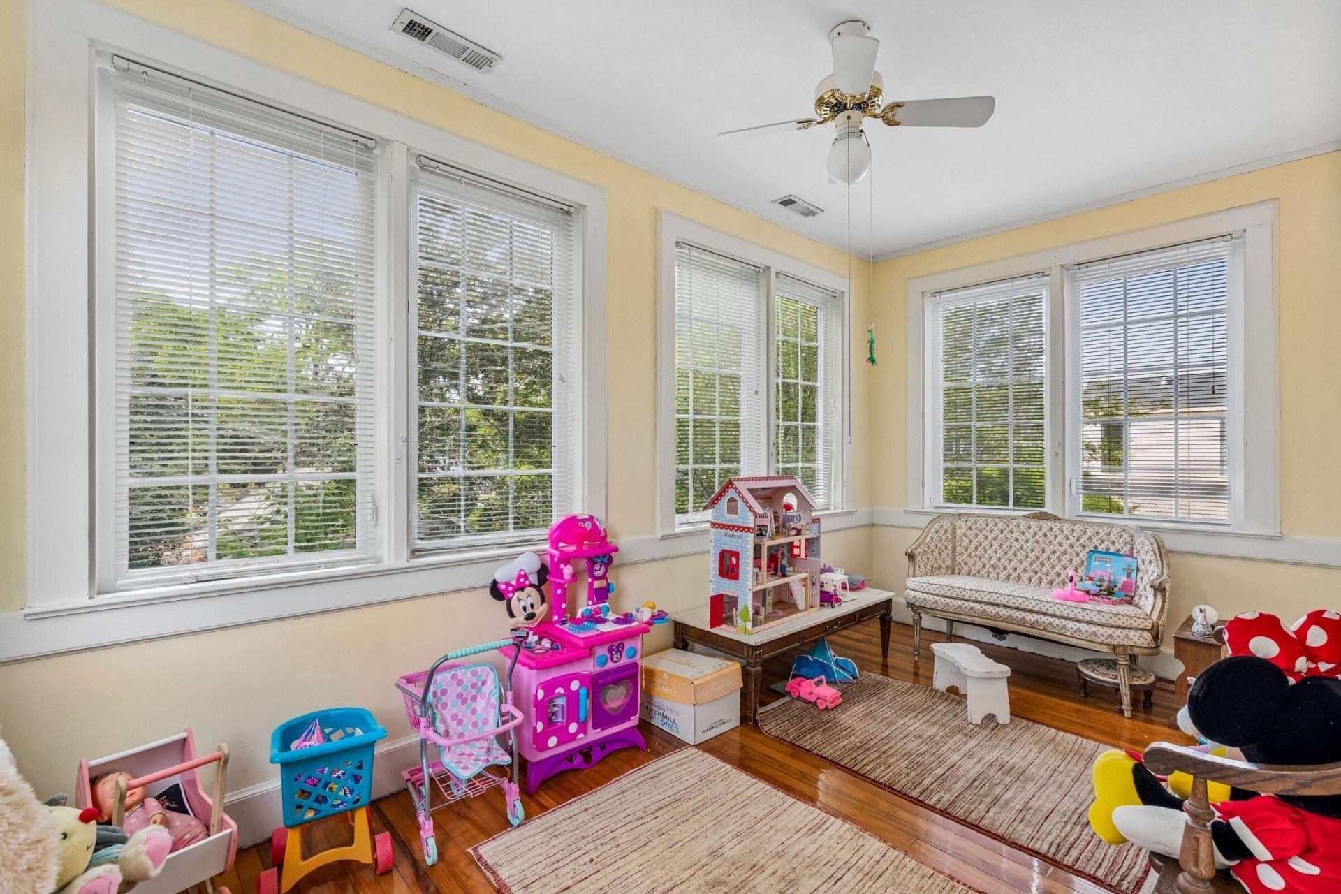 1023 Delsey Street Photo 40