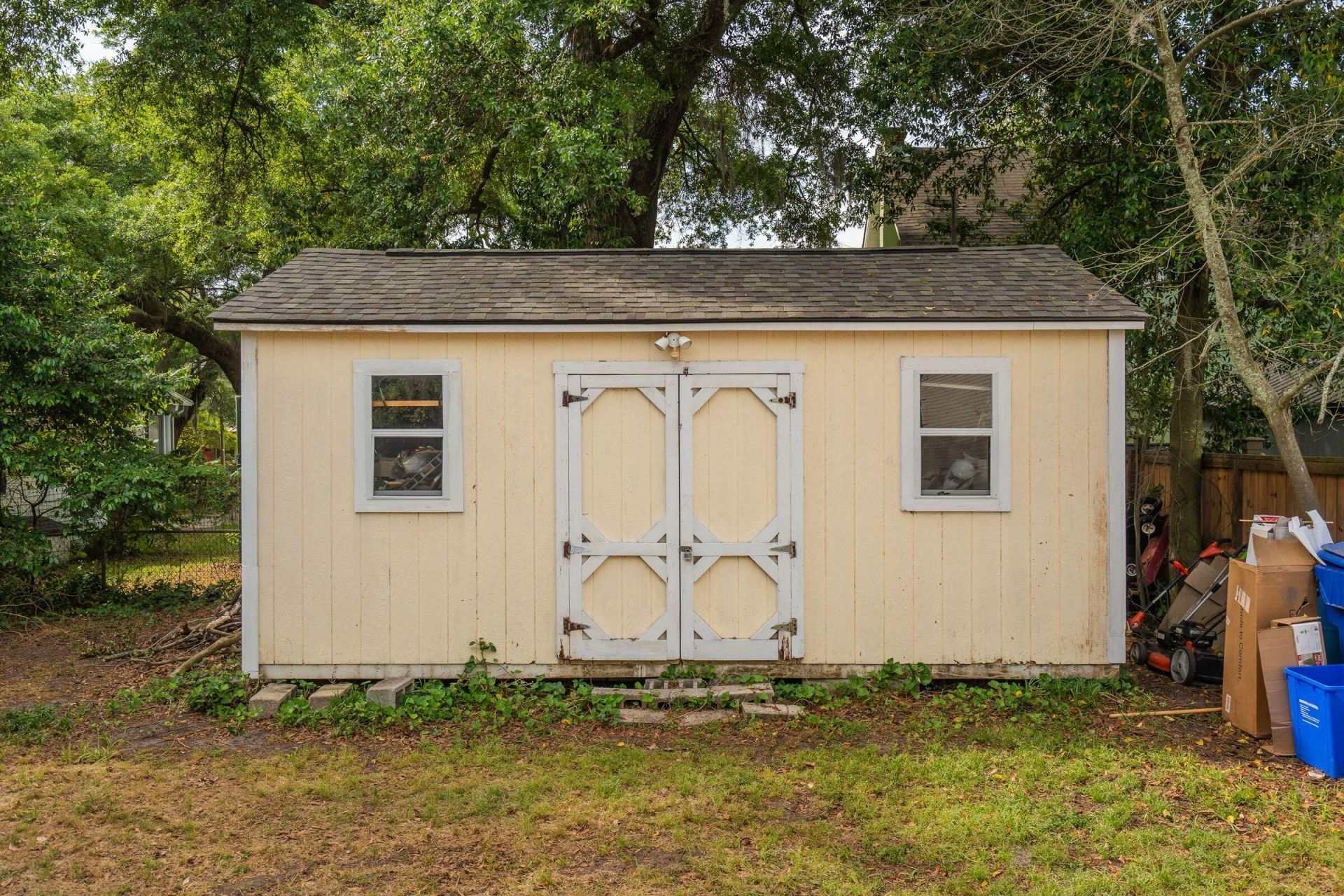 1023 Delsey Street Photo 43