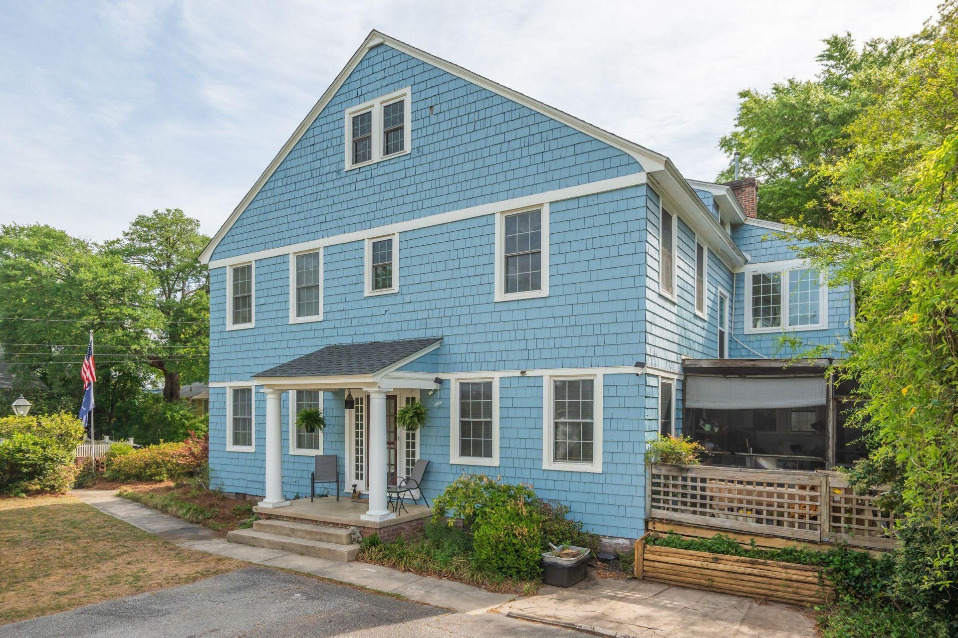 1023 Delsey Street Photo 44