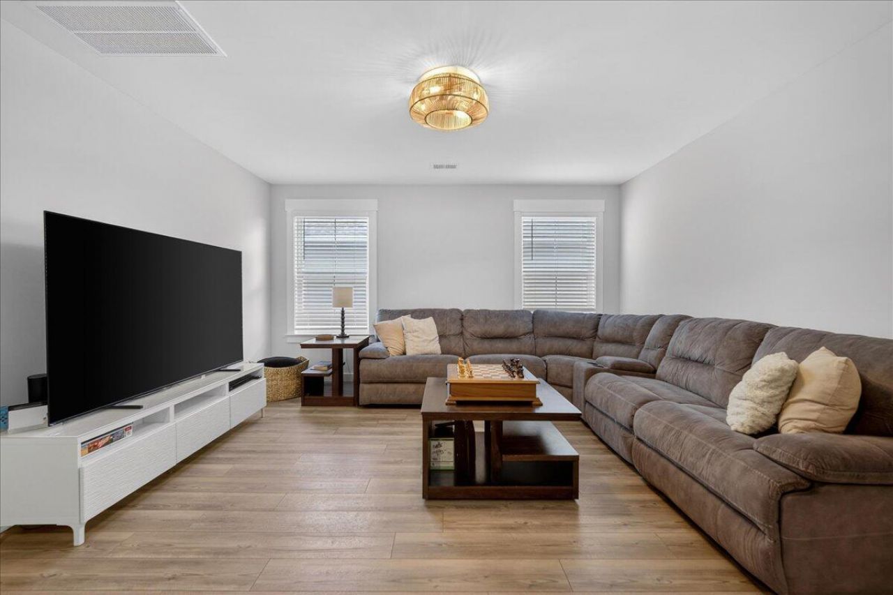 135 Headwater Drive Photo 34