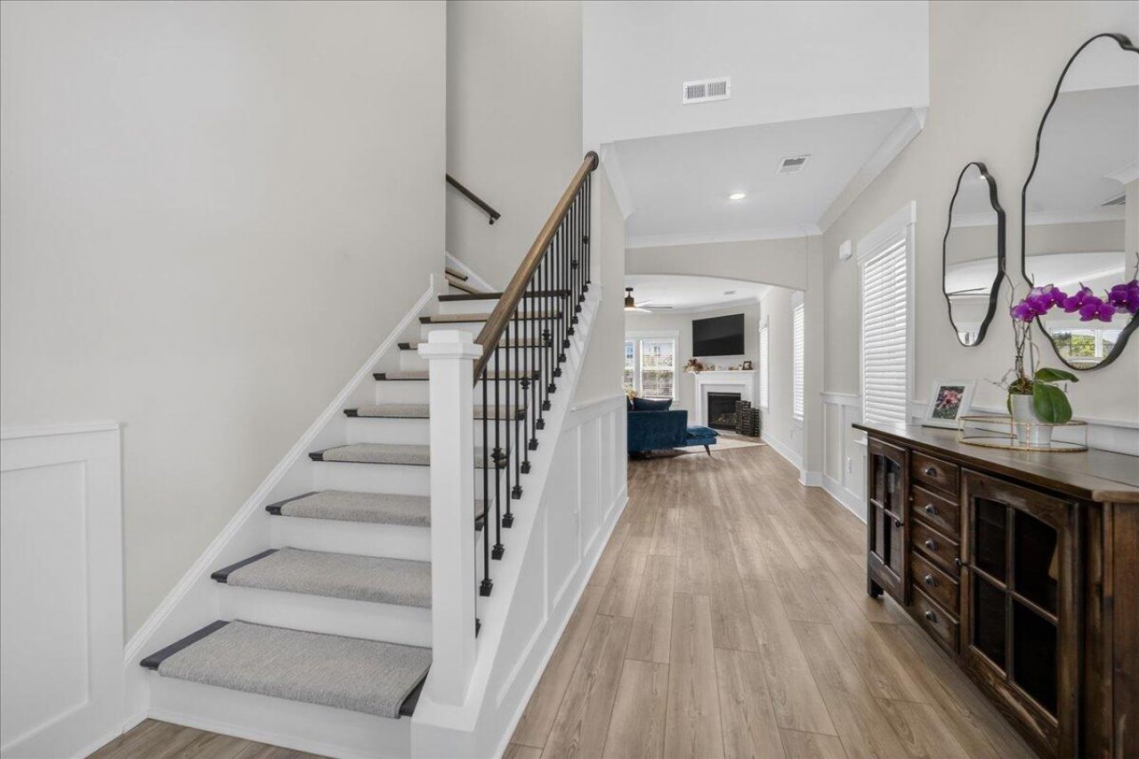 135 Headwater Drive Photo 4