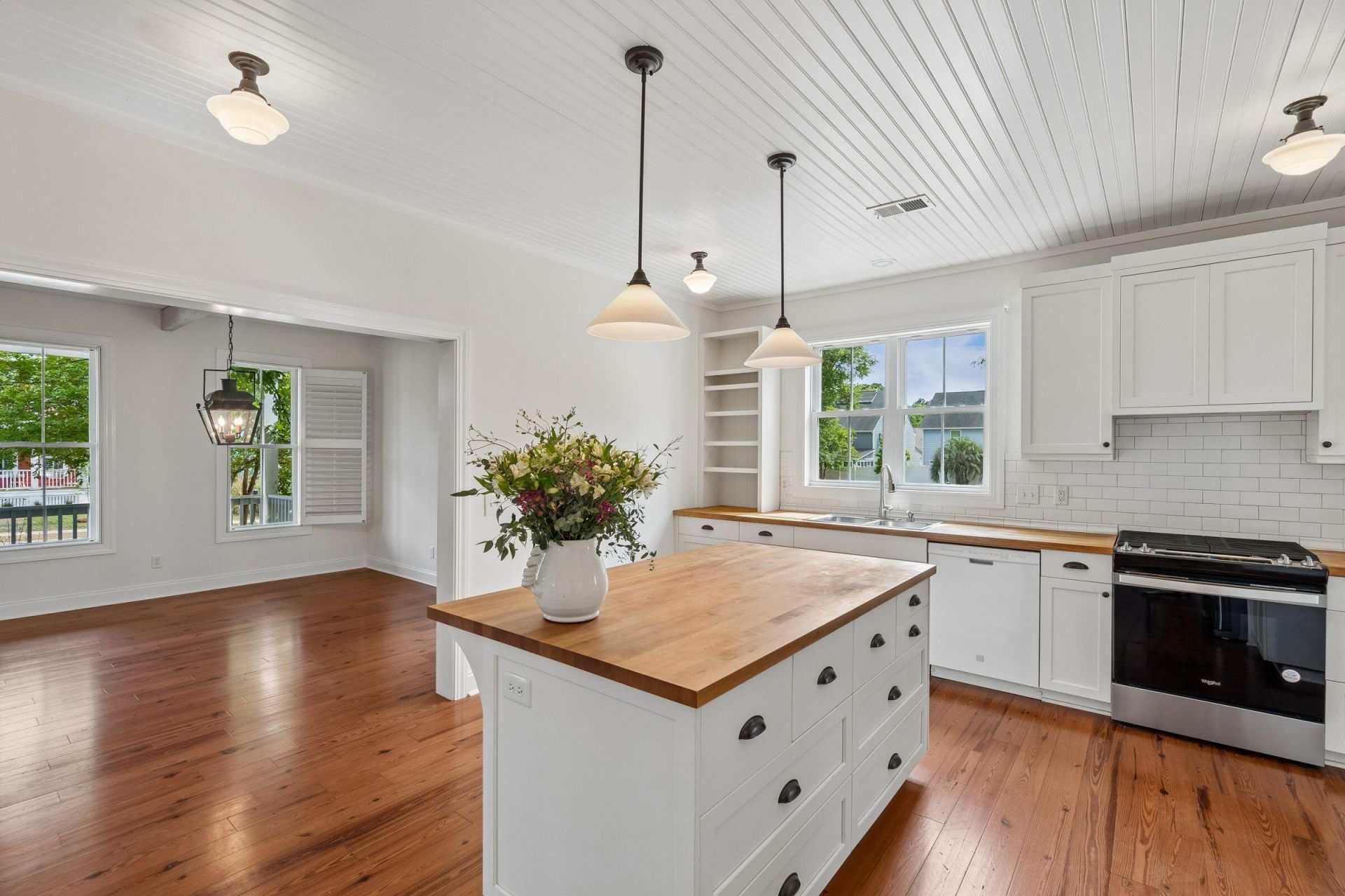 302 Back Pond Court Photo 12