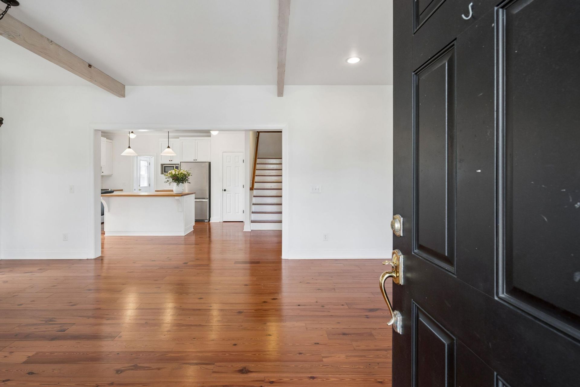 302 Back Pond Court Photo 5