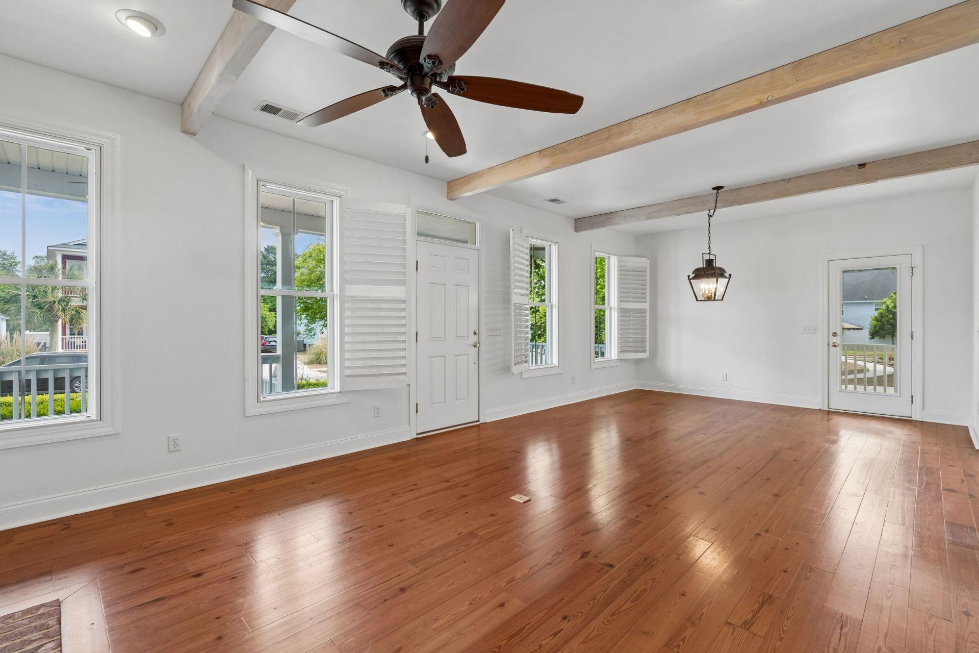 302 Back Pond Court Photo 7