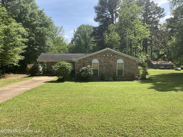 4905 Sherry Drive, Horn Lake, MS 38637