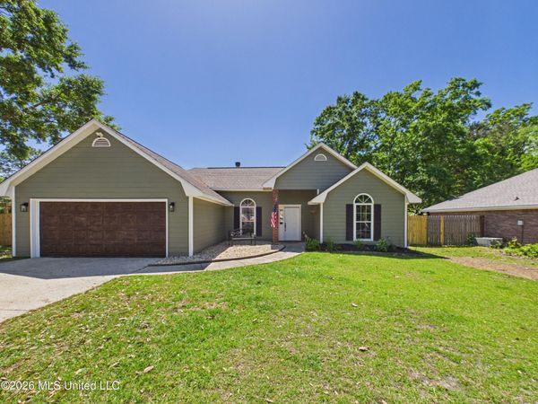 7001 Red Bud Lane, Ocean Springs, MS 39564