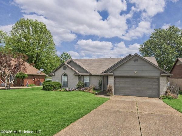 9290 Lakeside Drive, Olive Branch, MS 38654