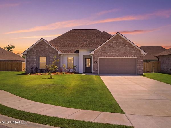 6 Cameron Cove, Long Beach, MS 39560