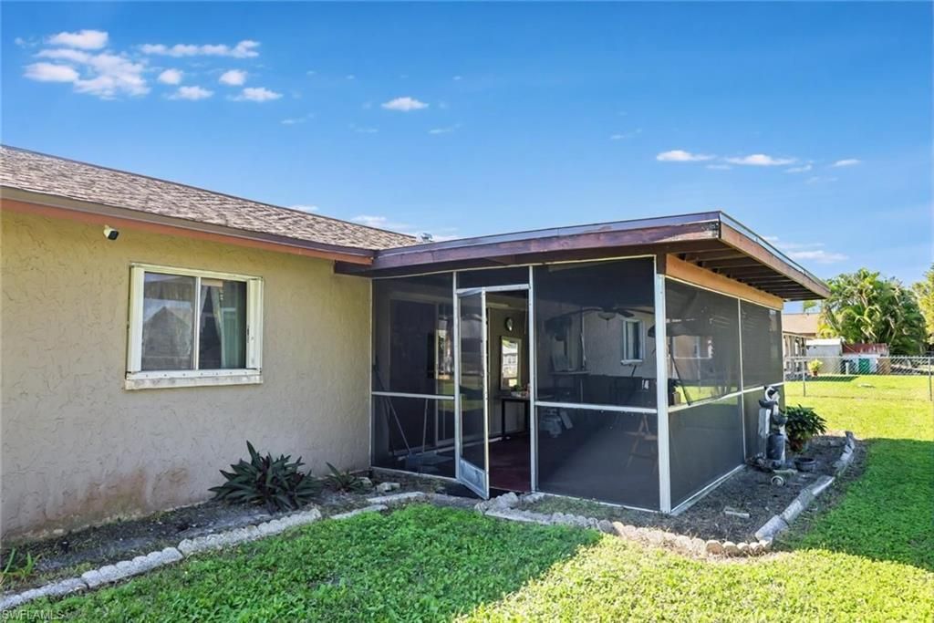 1433 SE 14th Ter, Cape Coral, FL 33990 Photo