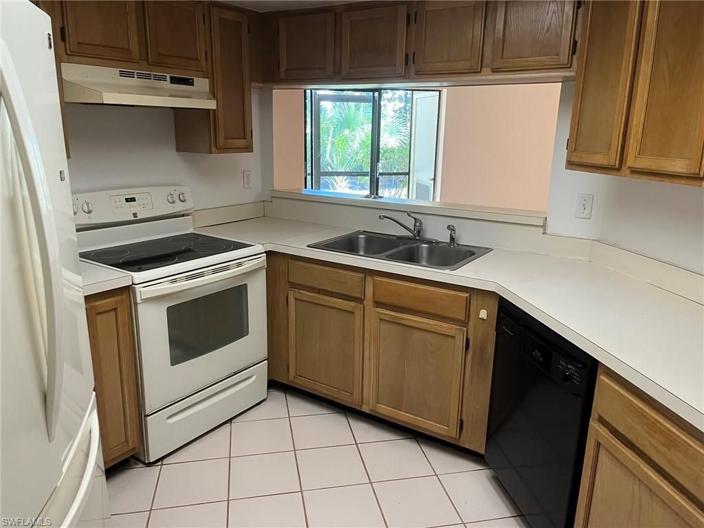 9627 Eaton Gardens Ln, Unit 103, Fort Myers, FL 33919 Photo