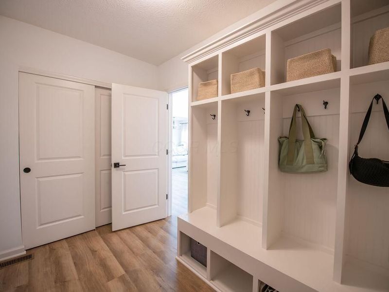 428 Oakland Hills Loop, Commercial Point, OH 43116 Photo 10