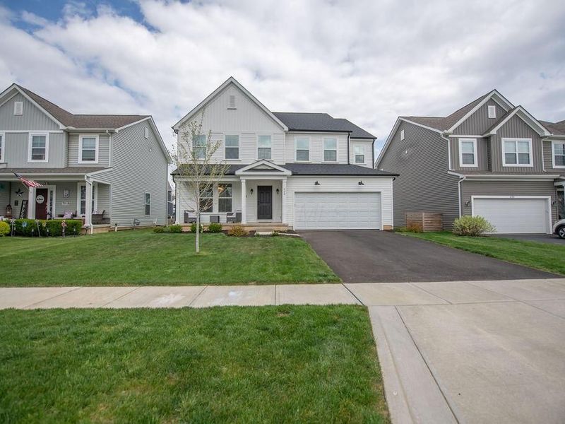 428 Oakland Hills Loop, Commercial Point, OH 43116 Photo 2