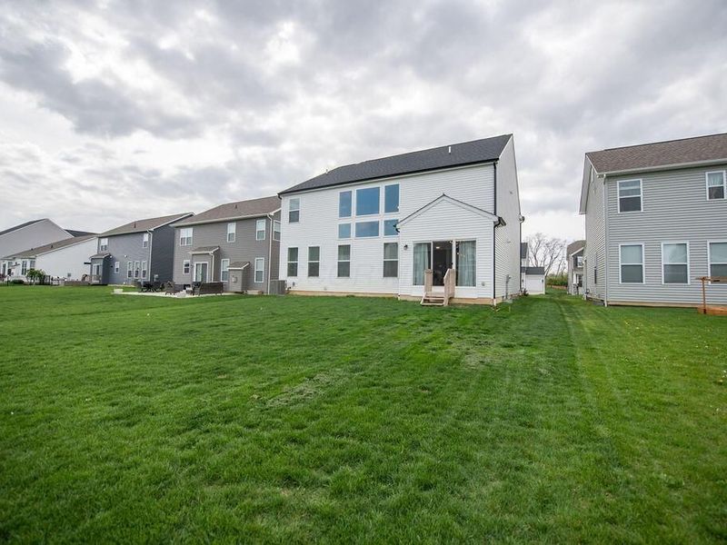 428 Oakland Hills Loop, Commercial Point, OH 43116 Photo 8