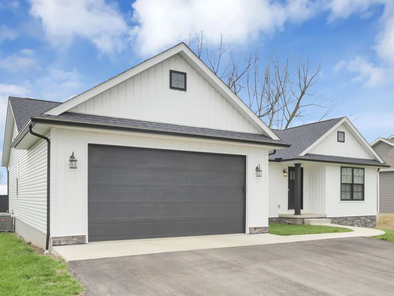 315 Oak Street, Centerburg, OH 43011 Photo 3