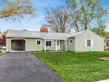 474 Darbyhurst Road , Columbus, OH 43228