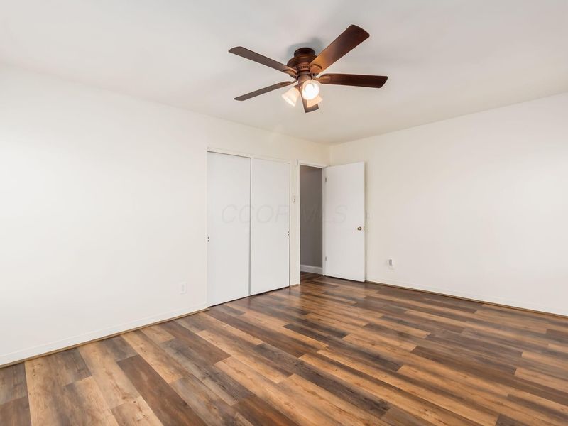 474 Darbyhurst Road , Columbus, OH 43228 Photo 25