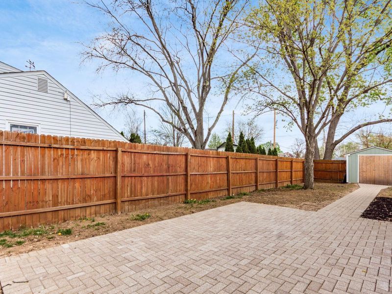 474 Darbyhurst Road , Columbus, OH 43228 Photo 31