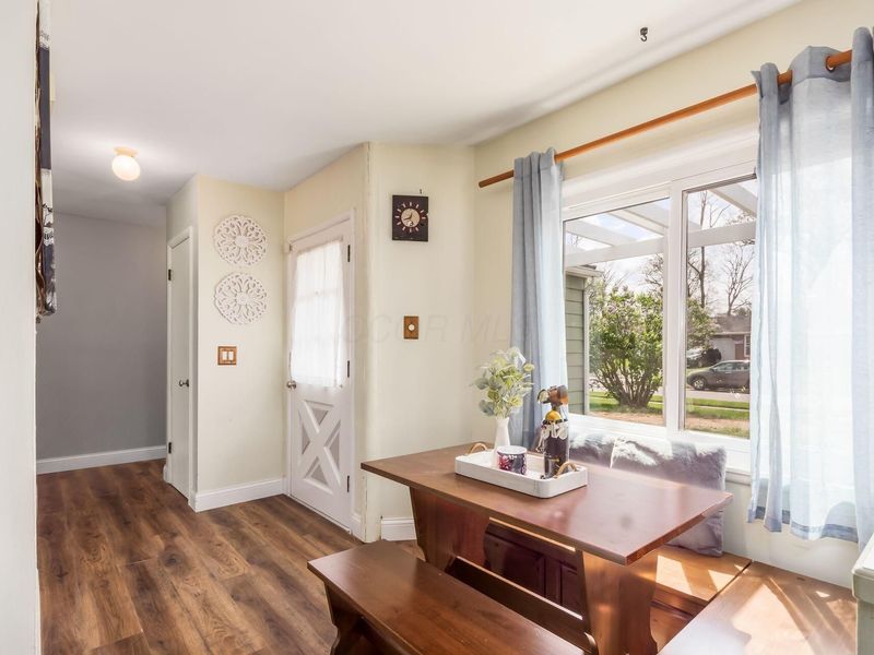 474 Darbyhurst Road , Columbus, OH 43228 Photo 7