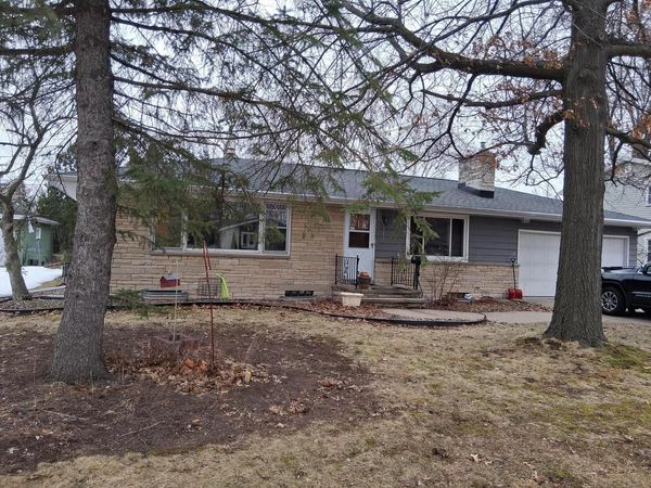 956 Bridgewood DRIVE, Neenah, WI 54956