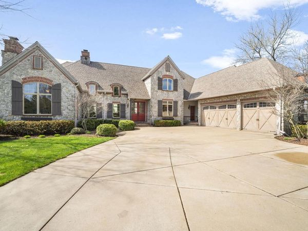 121 Legend WAY, Wales, WI 53183