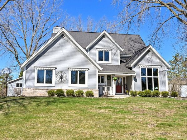 W143N6633 Aspen DRIVE, Menomonee Falls, WI 53051