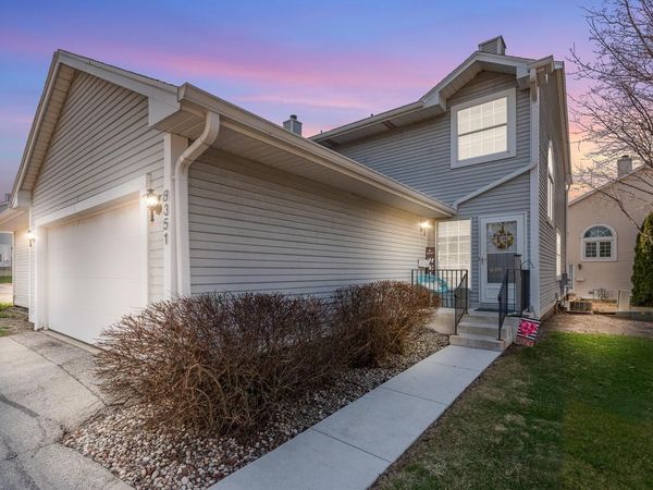 8351 S 76th STREET, Franklin, WI 53132