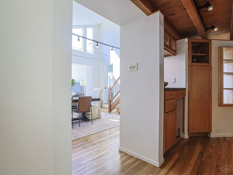 959 Hill Street, Cincinnati, OH 45202 Photo 5